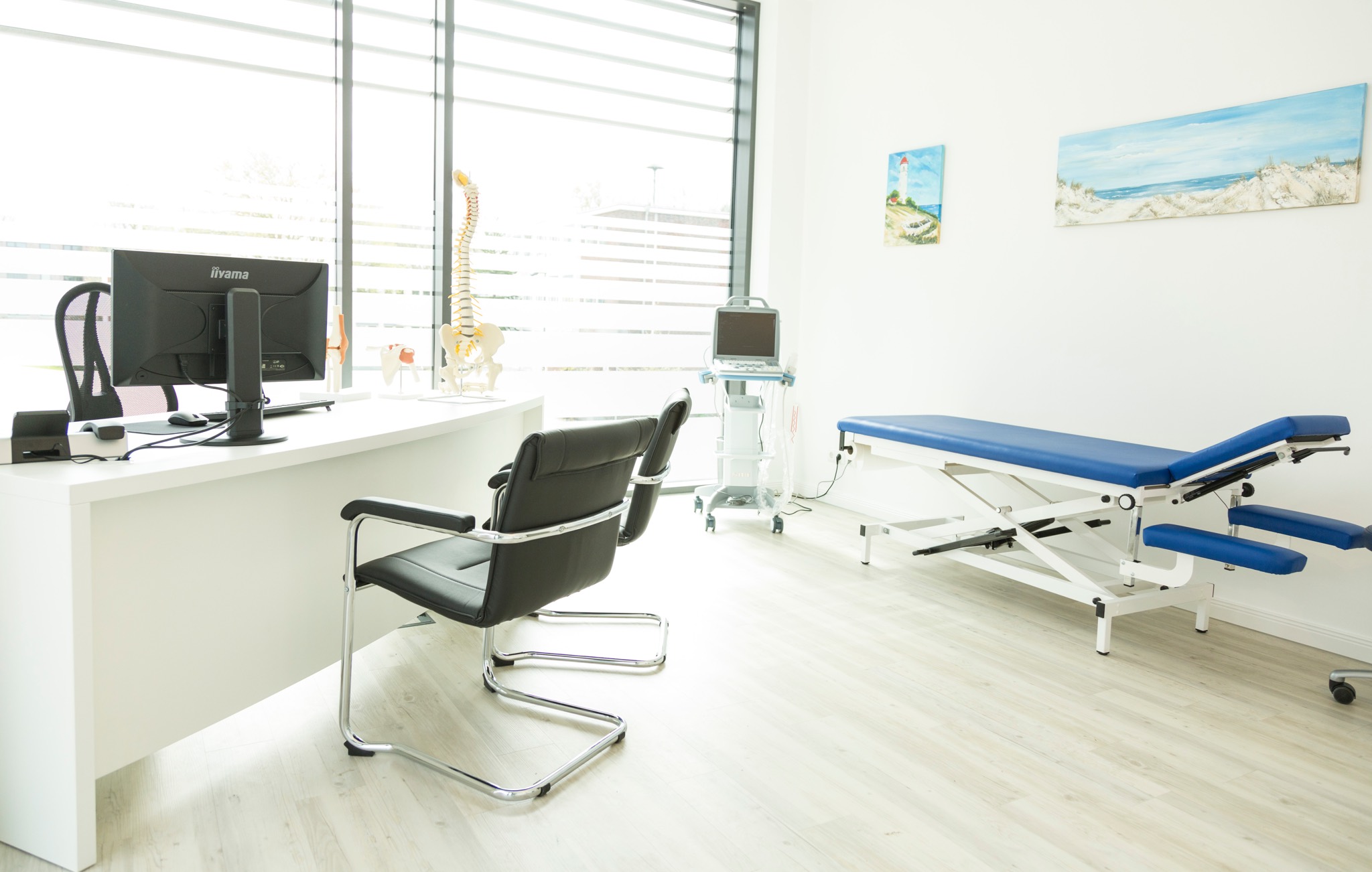 Orthopädie im Zentrum Halstenbek Behandlungszimmer Retina